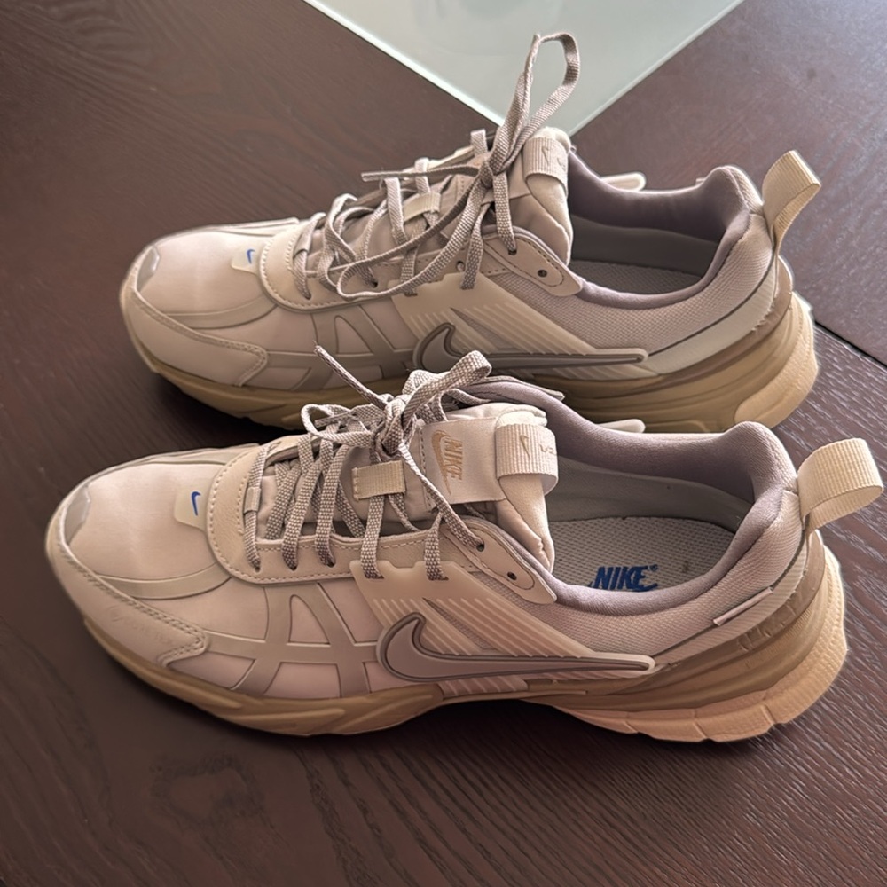 Nike V2K GTX Beige and Gray AND BLUE Sneakers - Picture 2 of 4